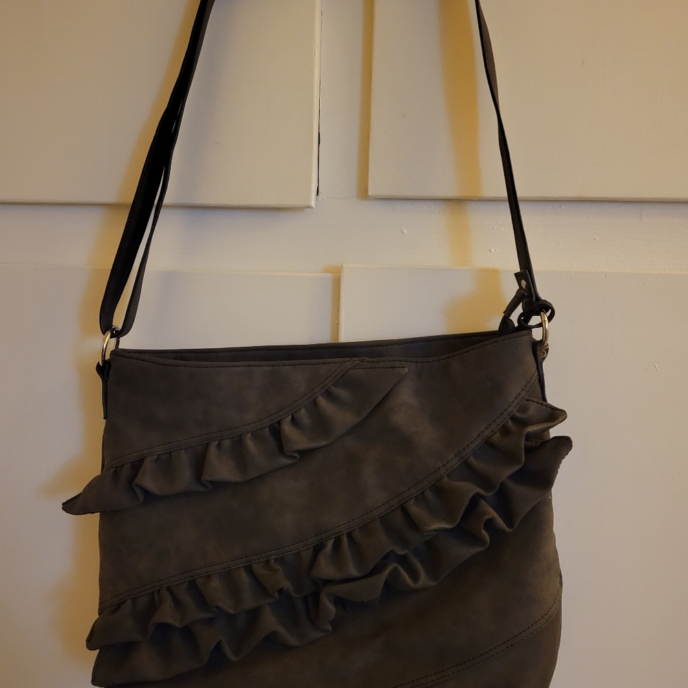 Kensie seude large gray crossbody